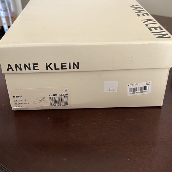 Anne Klein Slingback Navy Blue Heels - Picture 7 of 7